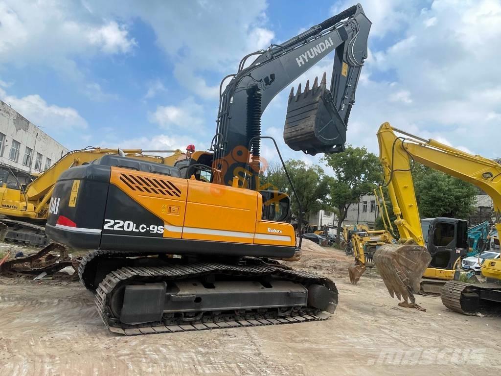 Hyundai Robex 220 Escavadeiras de esteiras