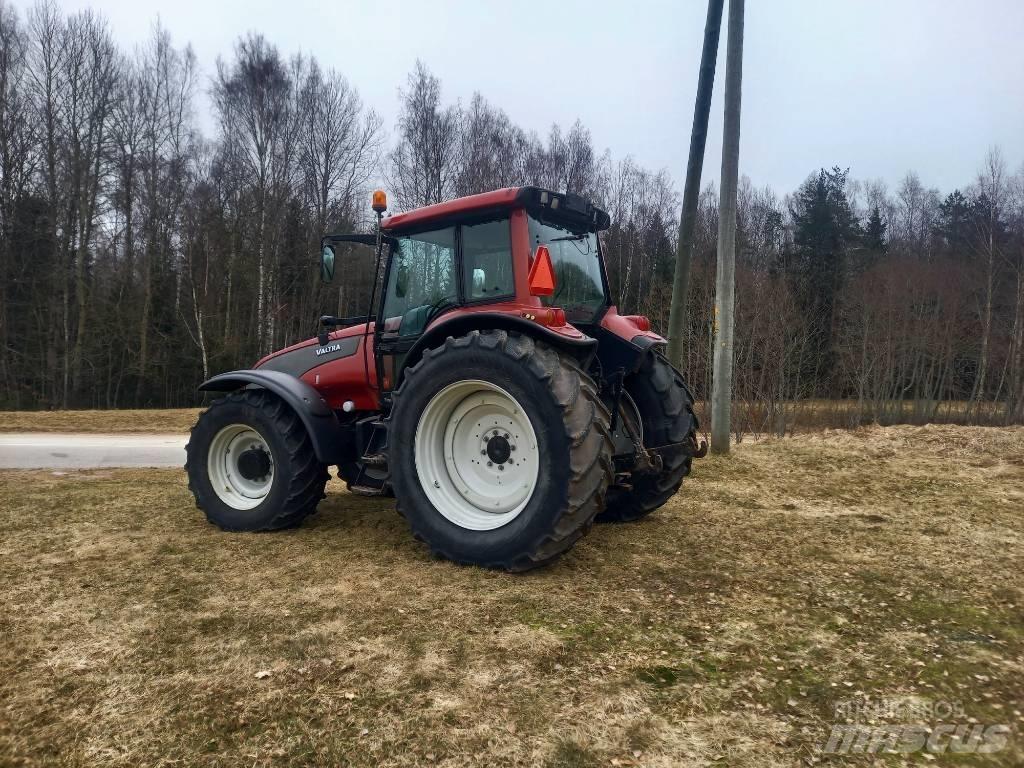 Valtra T 190 Tratores Agrícolas usados