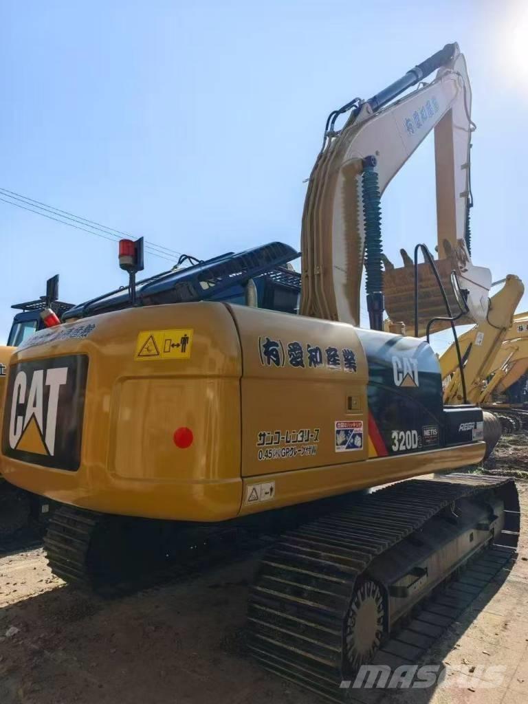 CAT 320 D Escavadeiras de esteiras