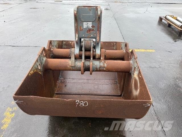 Liebherr 800 mm Garras