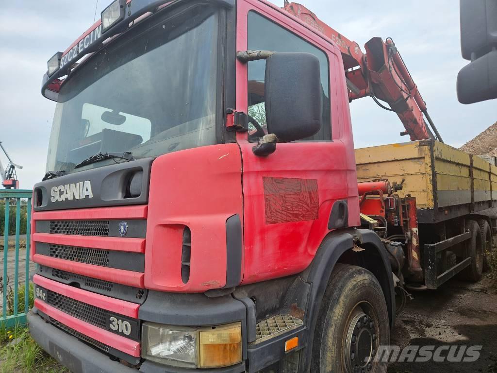 Scania P 94 FASSI Caminhões de caixa fechada
