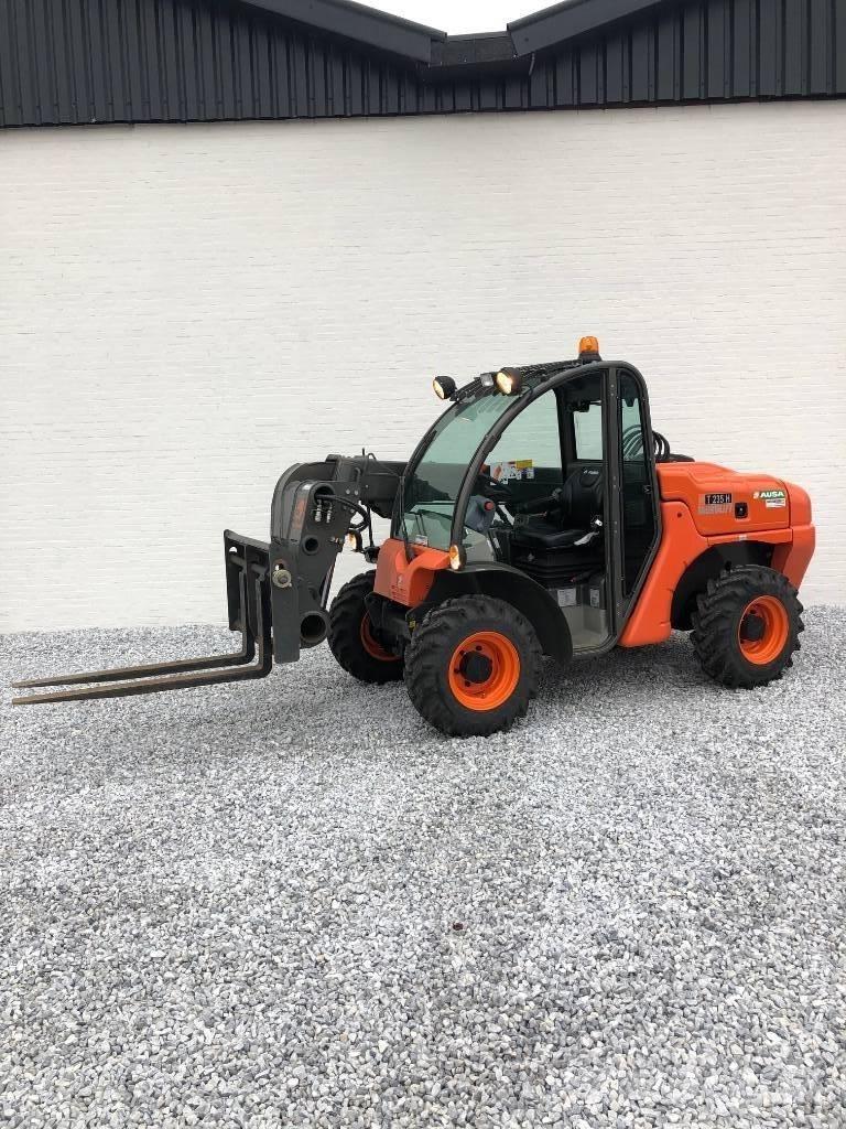 Ausa T 235 H Manipulador telescópico