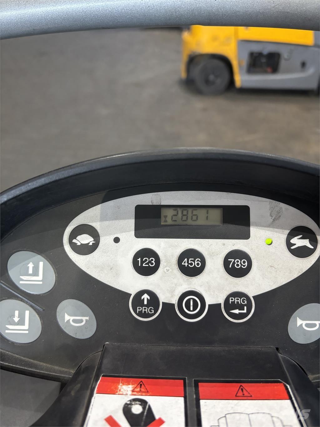 Still EXU-S22 Empilhador para operador externo