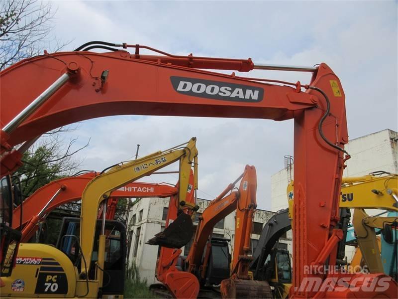 Doosan DX 300 LC Escavadeiras de esteiras