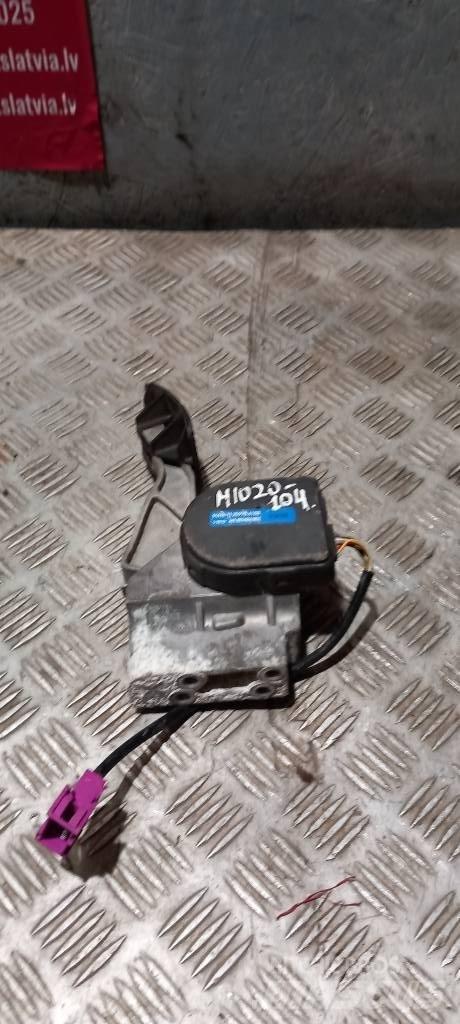 MAN TGA   81259706100 Cabines e interior