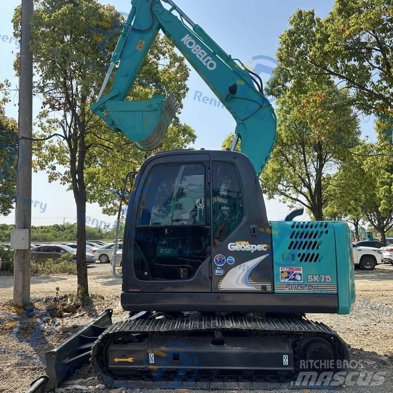 Kobelco SK75 Escavadeiras de esteiras