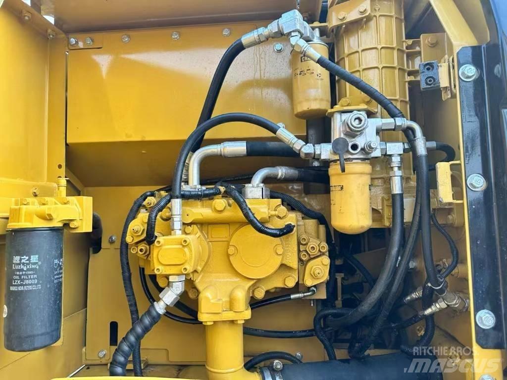 CAT 320 D Escavadeiras de esteiras