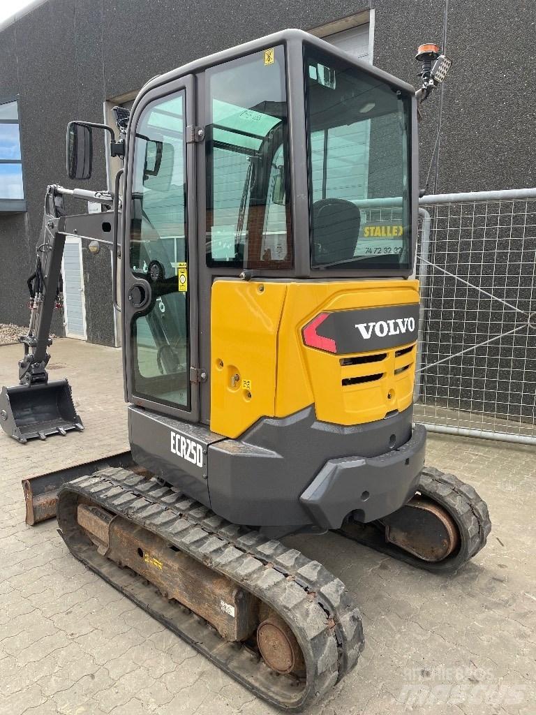 Volvo ECR25D Miniescavadeiras