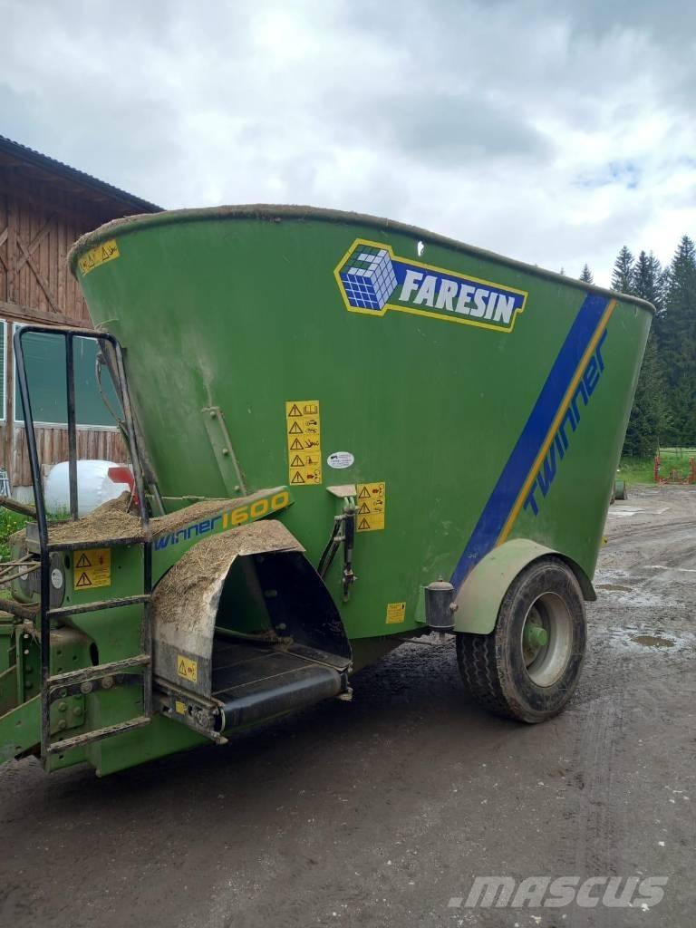 Faresin Twinner 16 Alimentadores de misturadoras