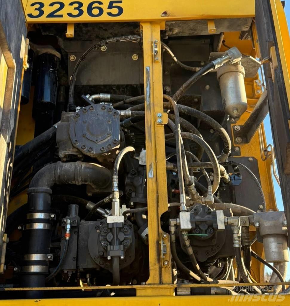 Komatsu PC 1250 -11EO Escavadeiras de esteiras