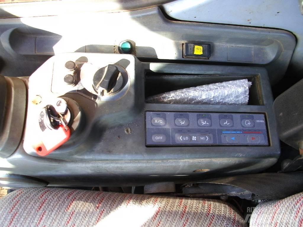 Fiat-Kobelco EX215W Escavadoras de rodas