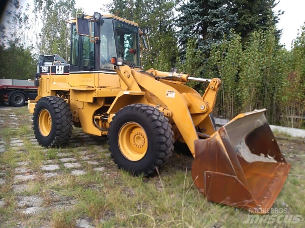 CAT 928F Carregadeiras de rodas