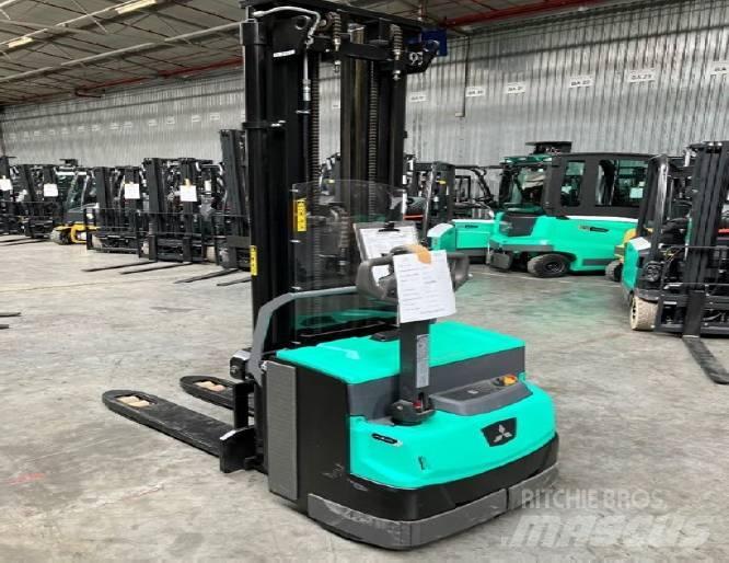 Mitsubishi SBP16N3I Empilhador para operador externo