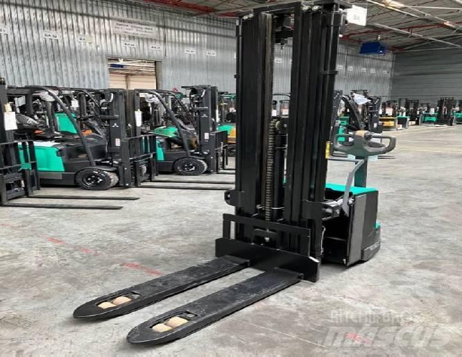 Mitsubishi SBP16N3I Empilhador para operador externo
