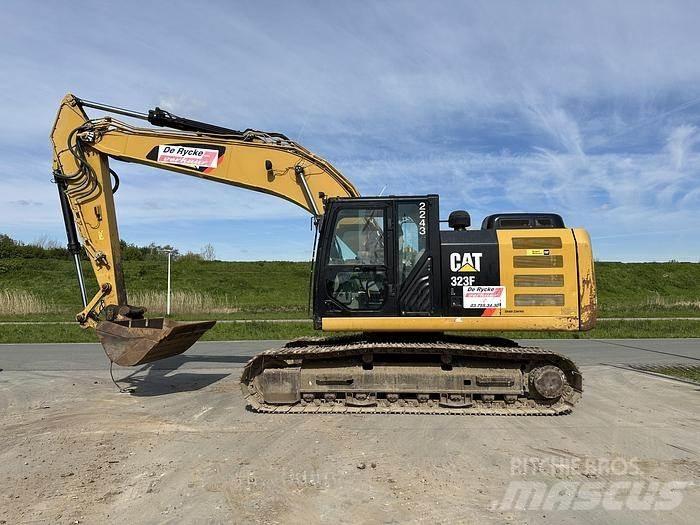 CAT 323FL Escavadeiras de esteiras