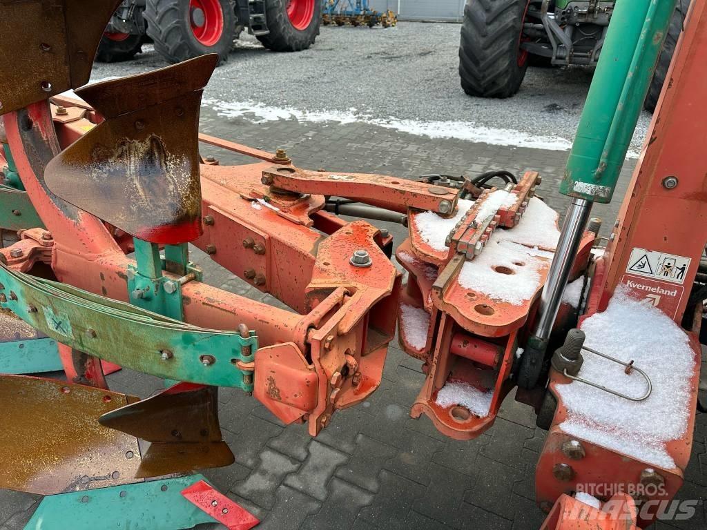 Kverneland EG100 Charruas convencionais