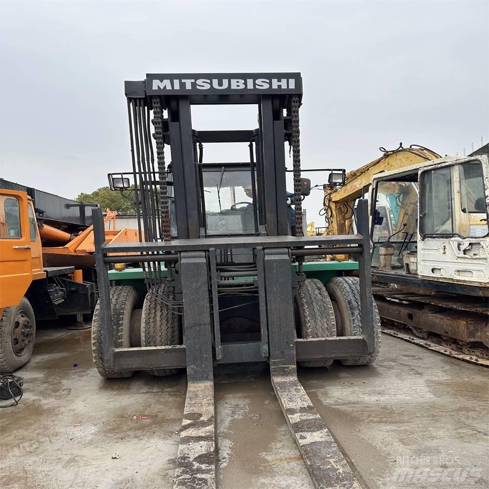 Mitsubishi FD160 Empilhadores Diesel