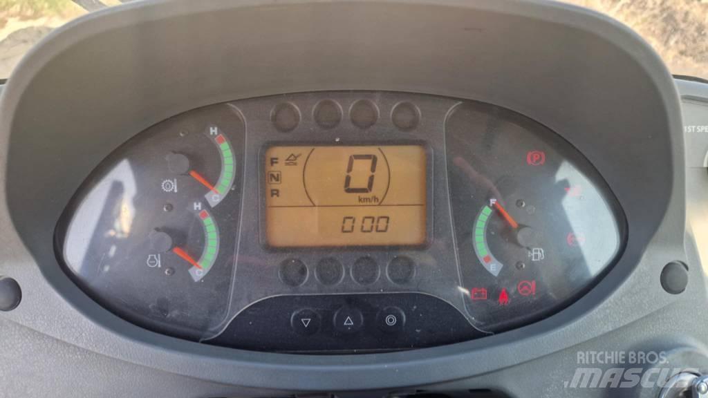 Hitachi ZW 140 Carregadeiras de rodas