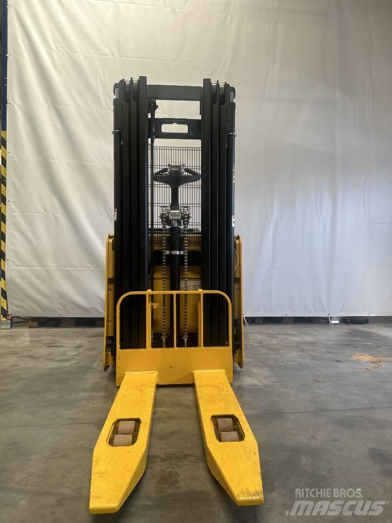 Yale MS12 Empilhador para operador externo