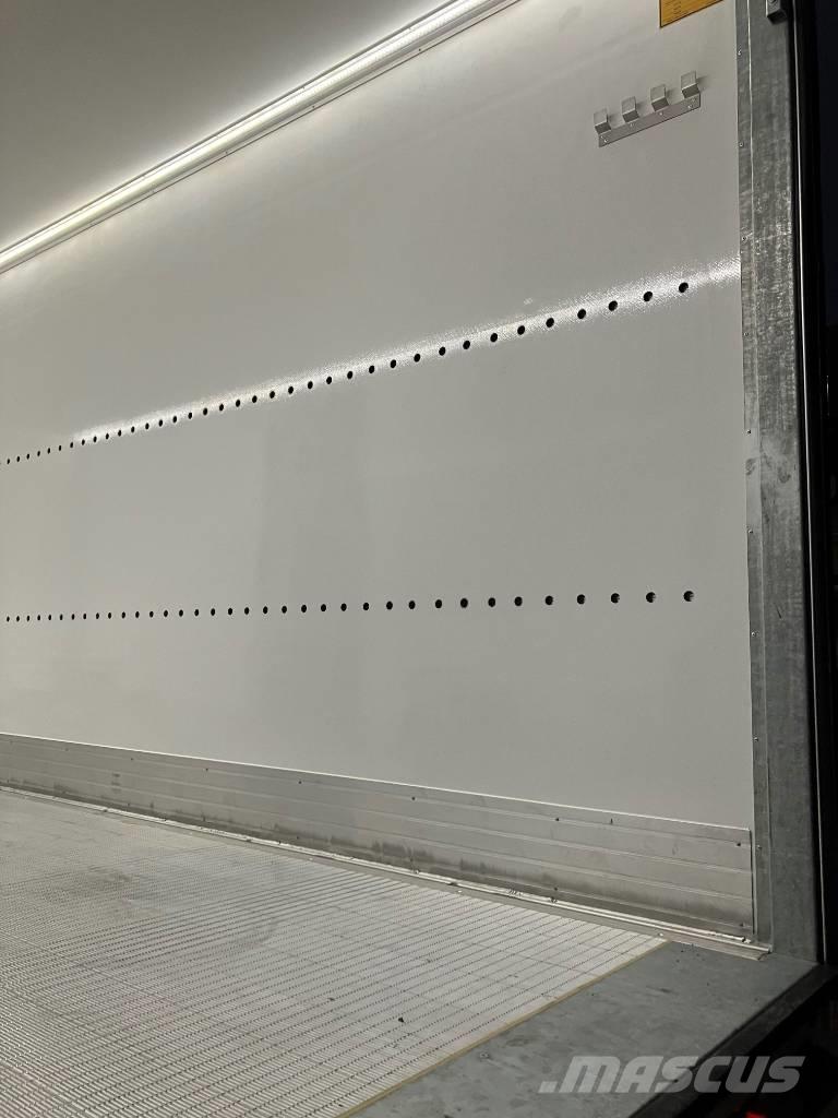 MAN TGM 18.290 4X2 Caminhões de caixa fechada