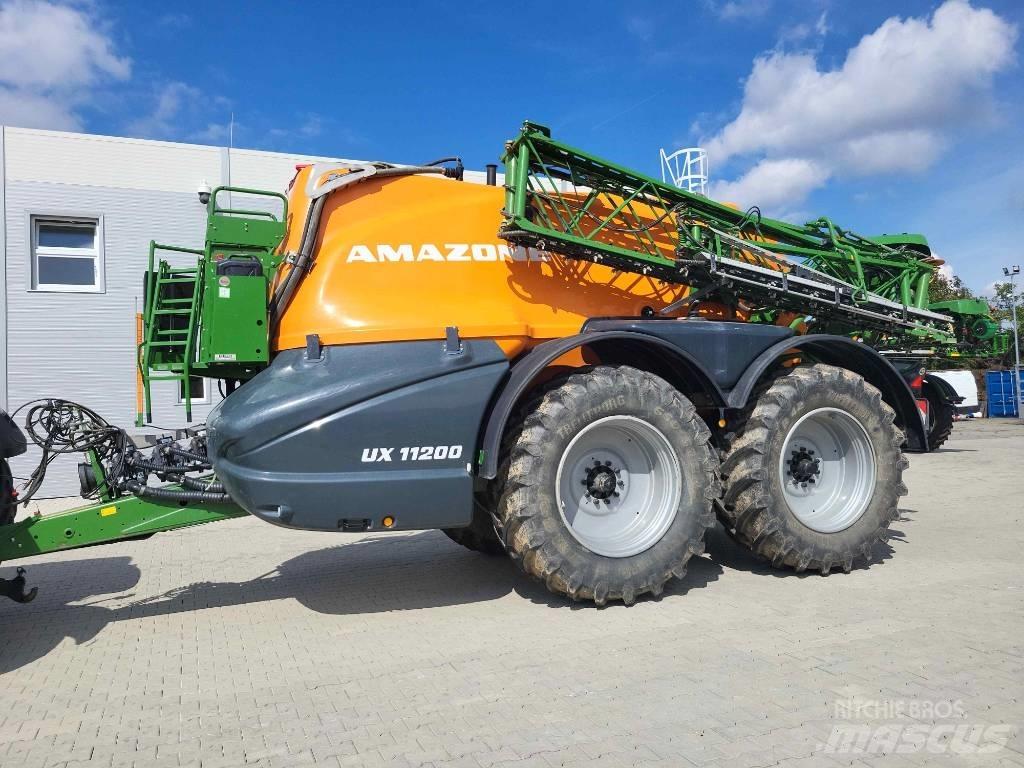 Amazone UX 11200 Pulverizadores rebocados