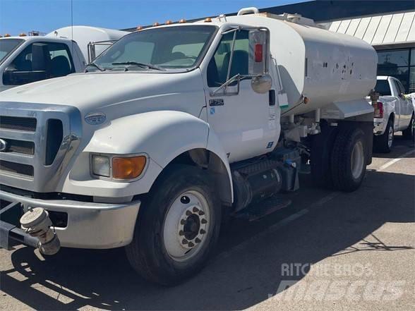 Ford F750 Camiões-cisterna