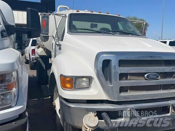 Ford F750 Camiões-cisterna