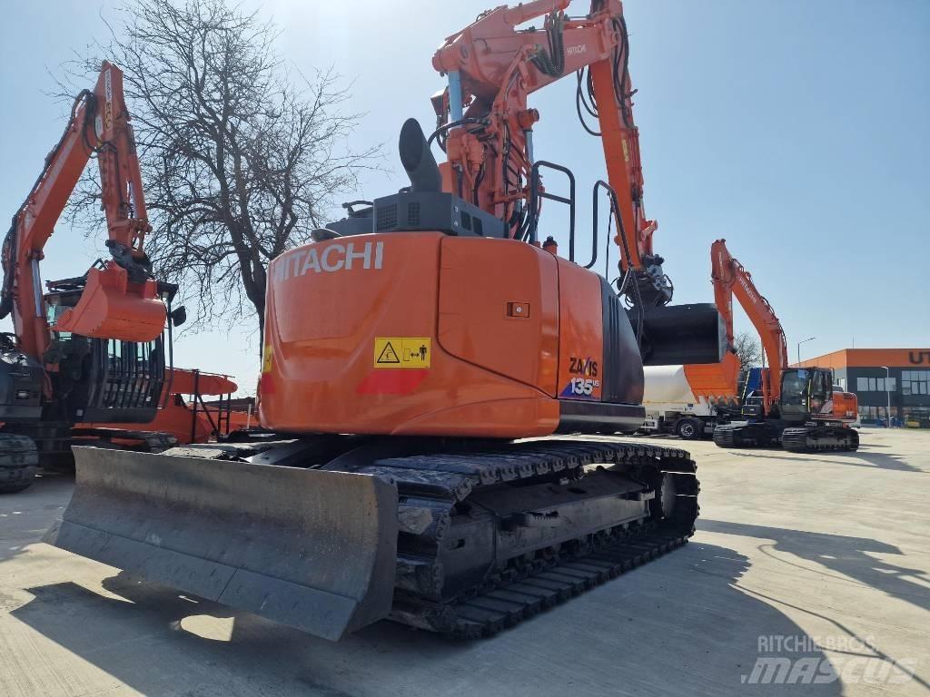 Hitachi ZX135-6 Escavadeiras de esteiras