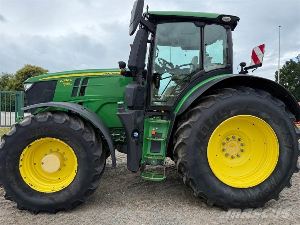 John Deere 6250R Agricultura - Outros
