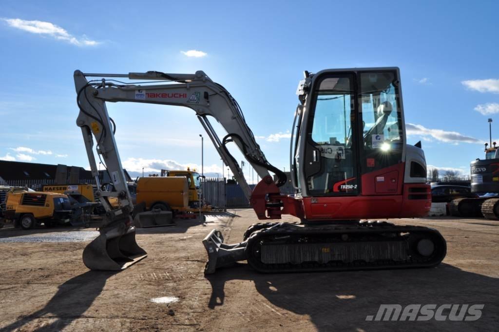 Takeuchi TB 250-2 Miniescavadeiras