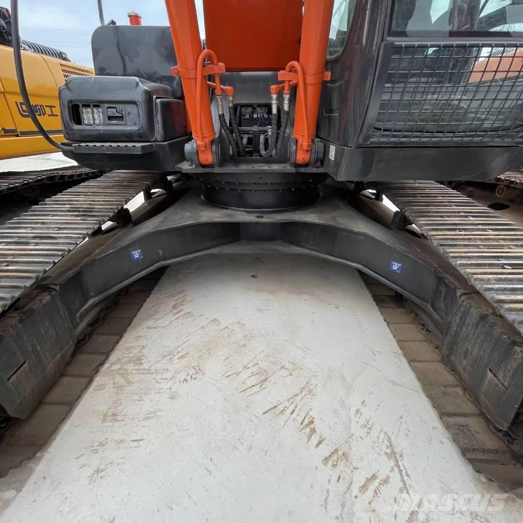 Hitachi ZX 240 Escavadeiras de esteiras