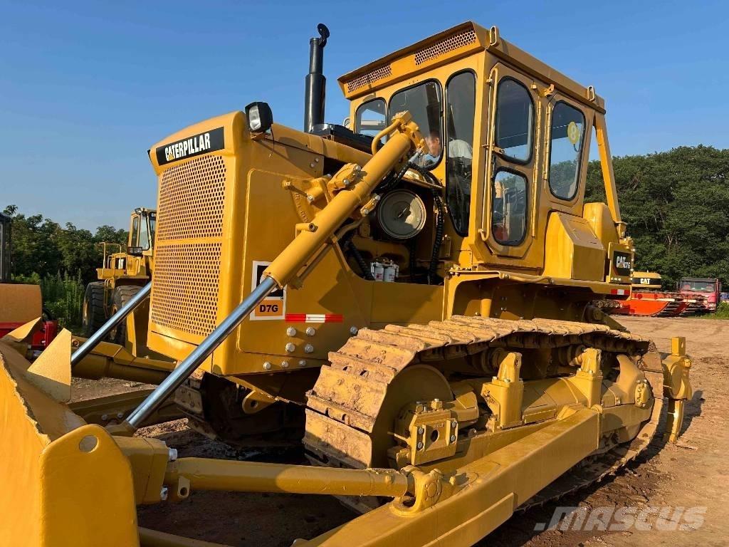 CAT D7G Dozers - Tratores rastos