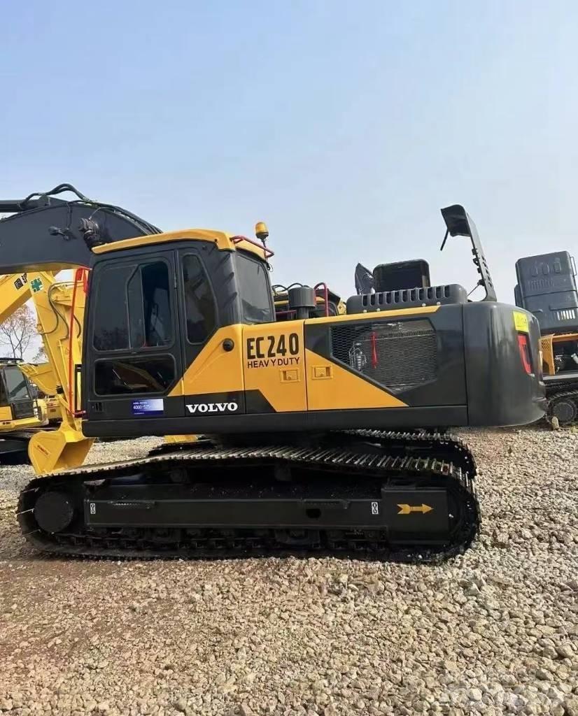 Volvo EC 240 Escavadeiras de esteiras