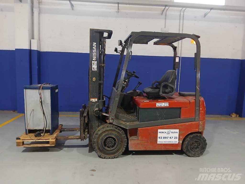 Nissan Q02 L 20 CU Empilhadores eléctricos