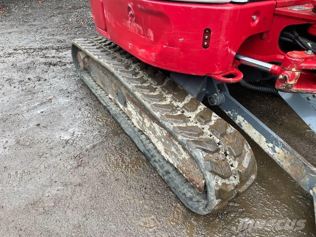 Takeuchi TB 325 R Miniescavadeiras