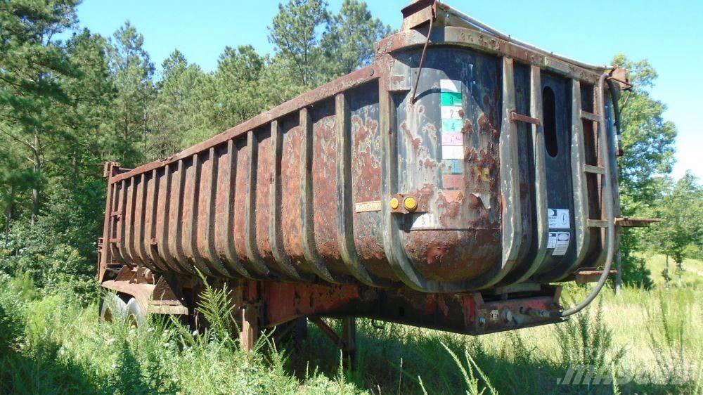 Fruehauf 26 Foot Reboques basculantes