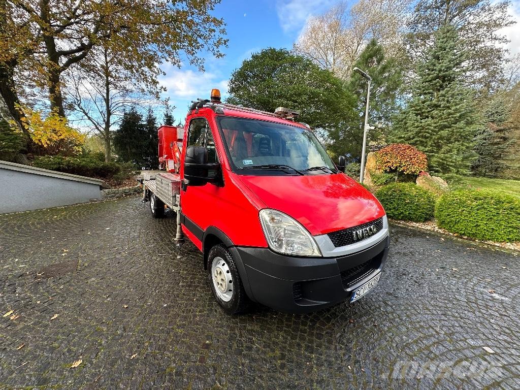 Iveco Daily 2.3 Plataformas aéreas montadas em camião