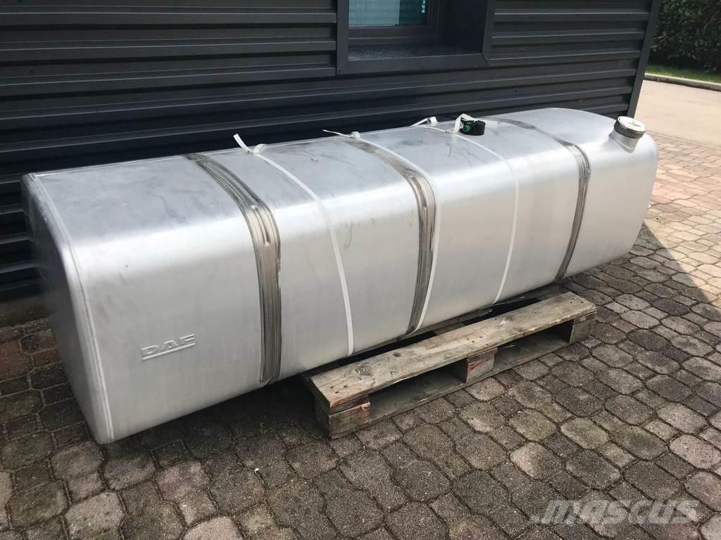 DAF 850 L Tanques de combustível e aditivos