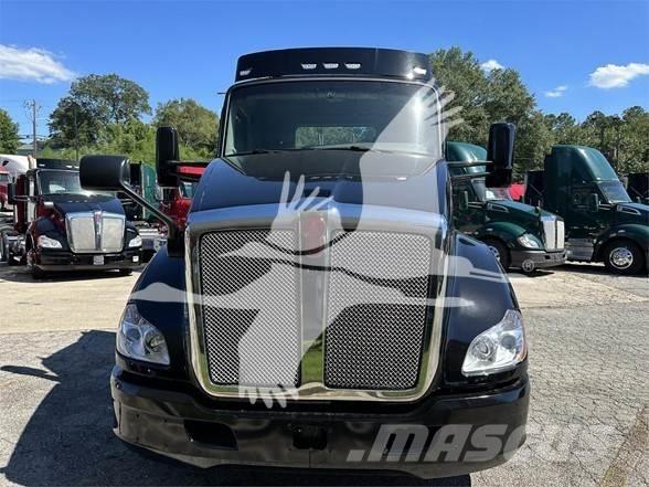 Kenworth T680 Cavalos Mecânicos