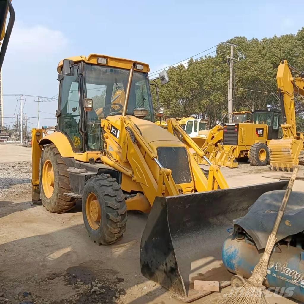 JCB 3CX Retroescavadeiras