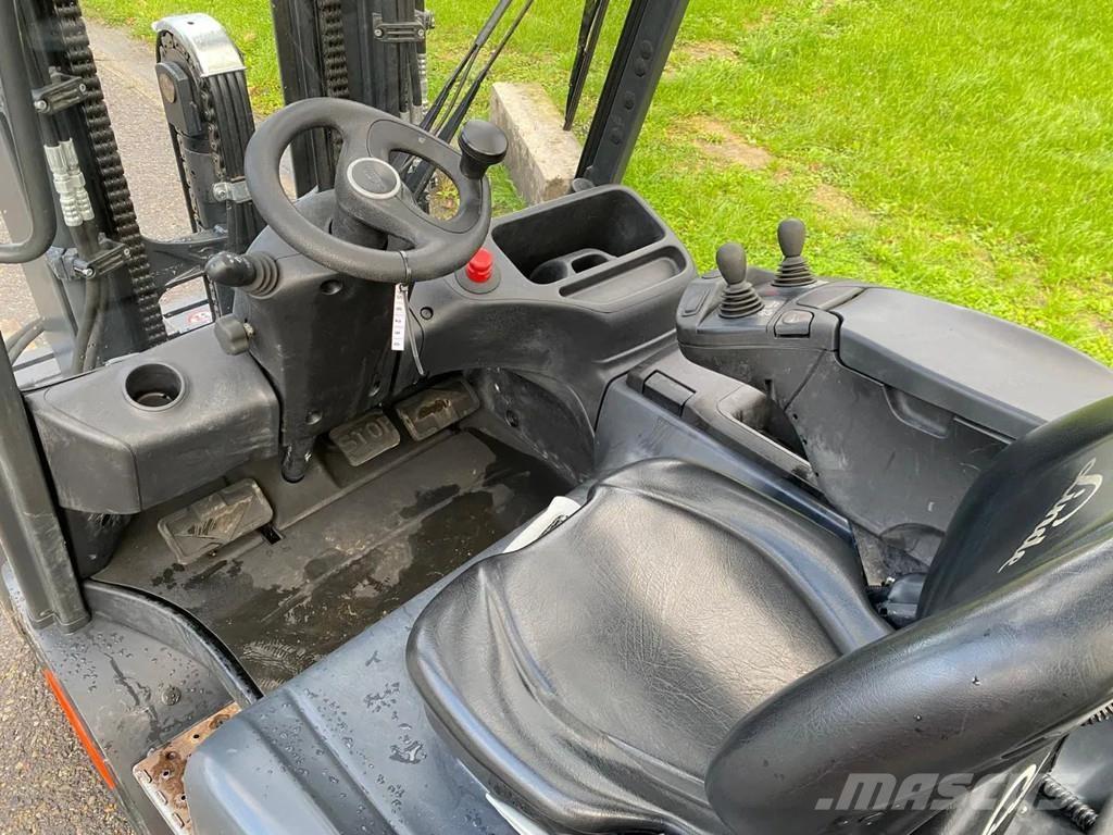Linde E30L-01 Empilhadores eléctricos