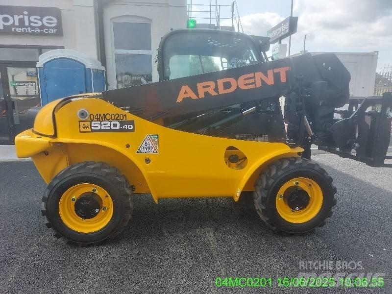 JCB 520-40 Manipulador telescópico
