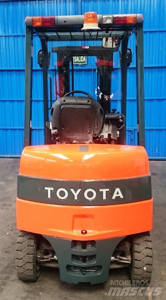 Toyota 7 FBMF 25 Empilhadores eléctricos