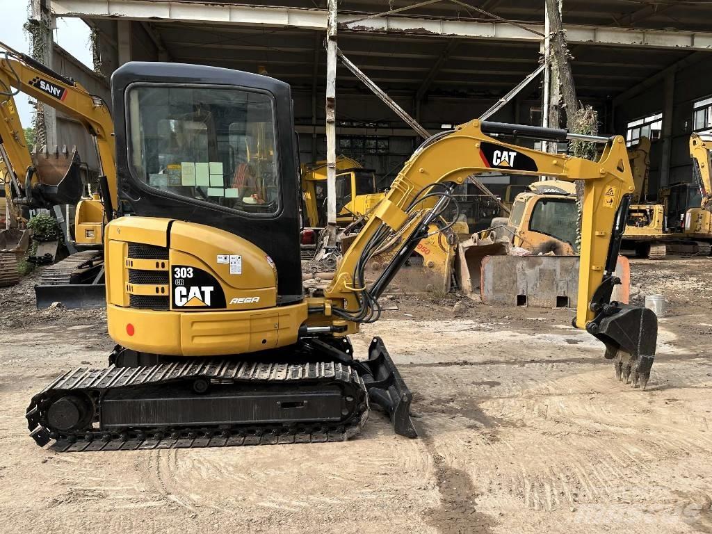 CAT 303GR Escavadoras Midi 7t - 12t