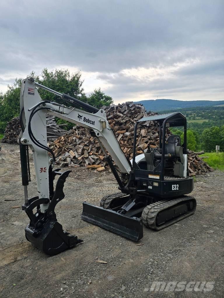 Bobcat E 32 Miniescavadeiras