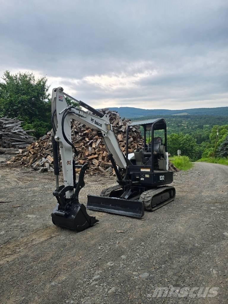 Bobcat E 32 Miniescavadeiras