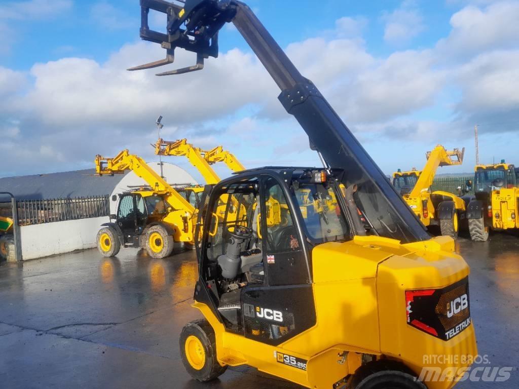 JCB TLT 35 D 4WD Manipulador telescópico