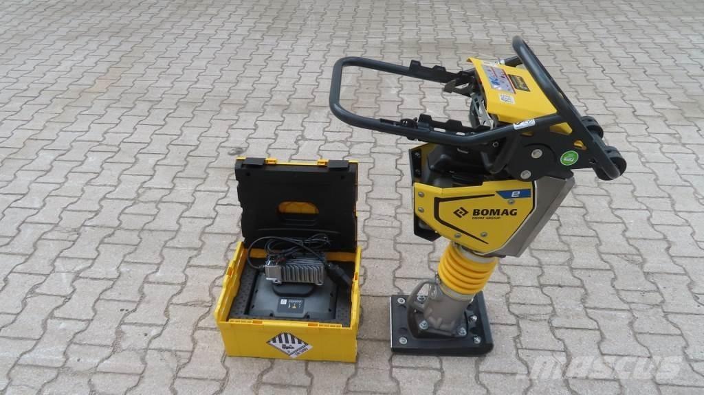 Bomag BT60E Saltitões