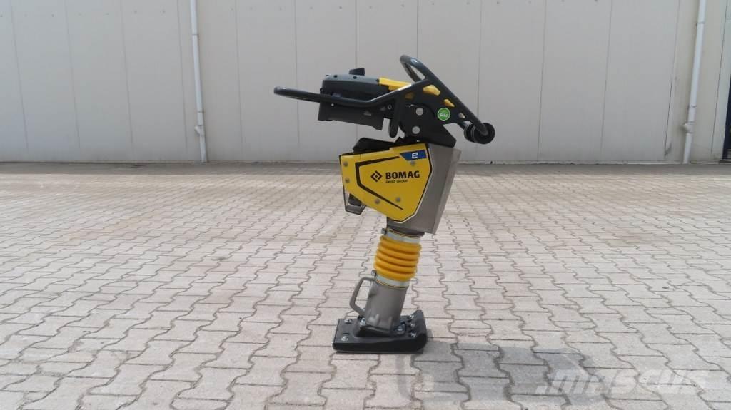 Bomag BT60E Saltitões