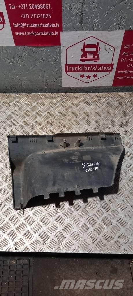 Scania 94 D.   1390074 Cabines e interior